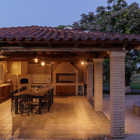 Country Villa Verde - 2Floor Family Home Kouramaditika 外观 照片