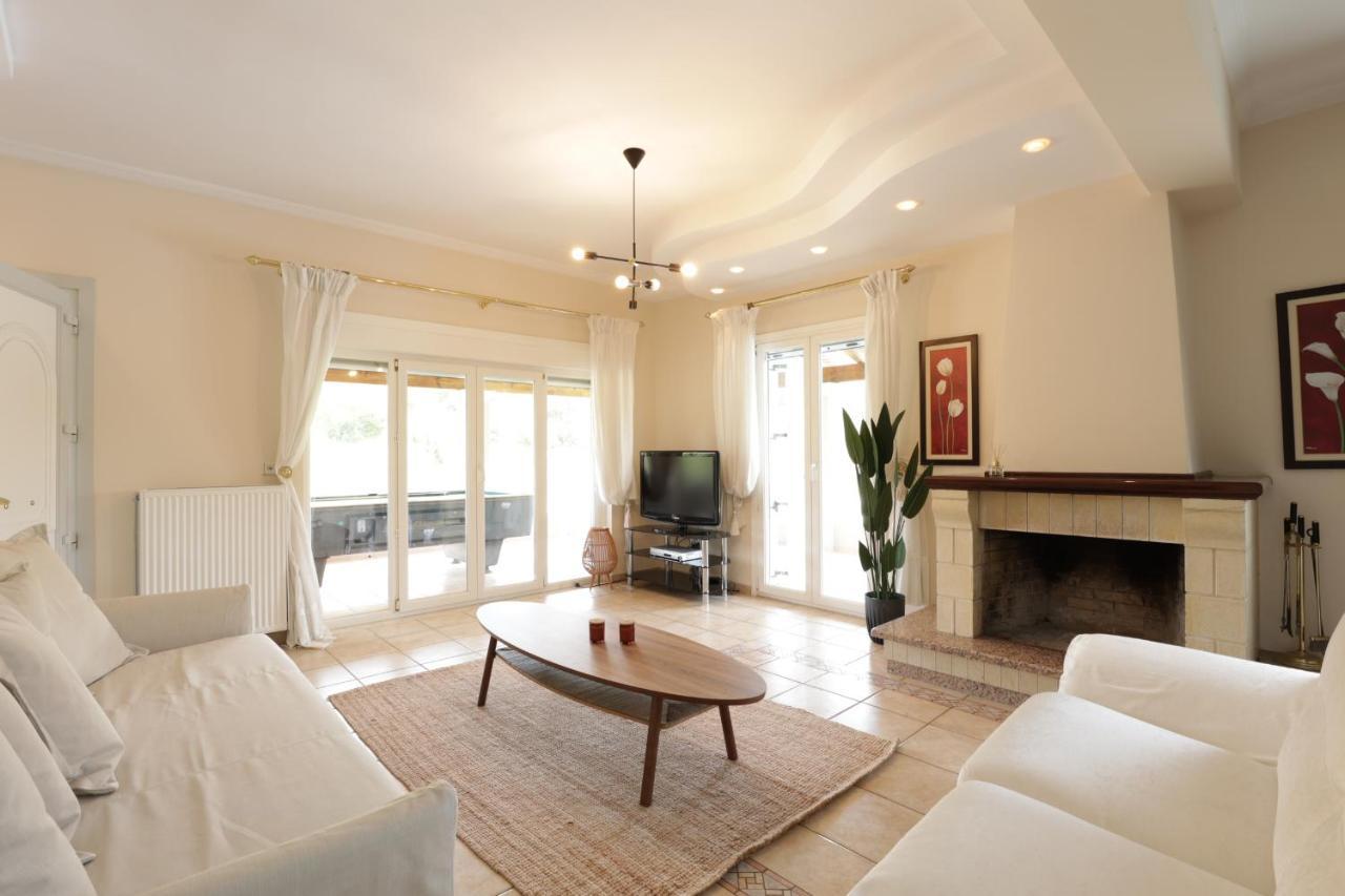 Country Villa Verde - 2Floor Family Home Kouramaditika 外观 照片