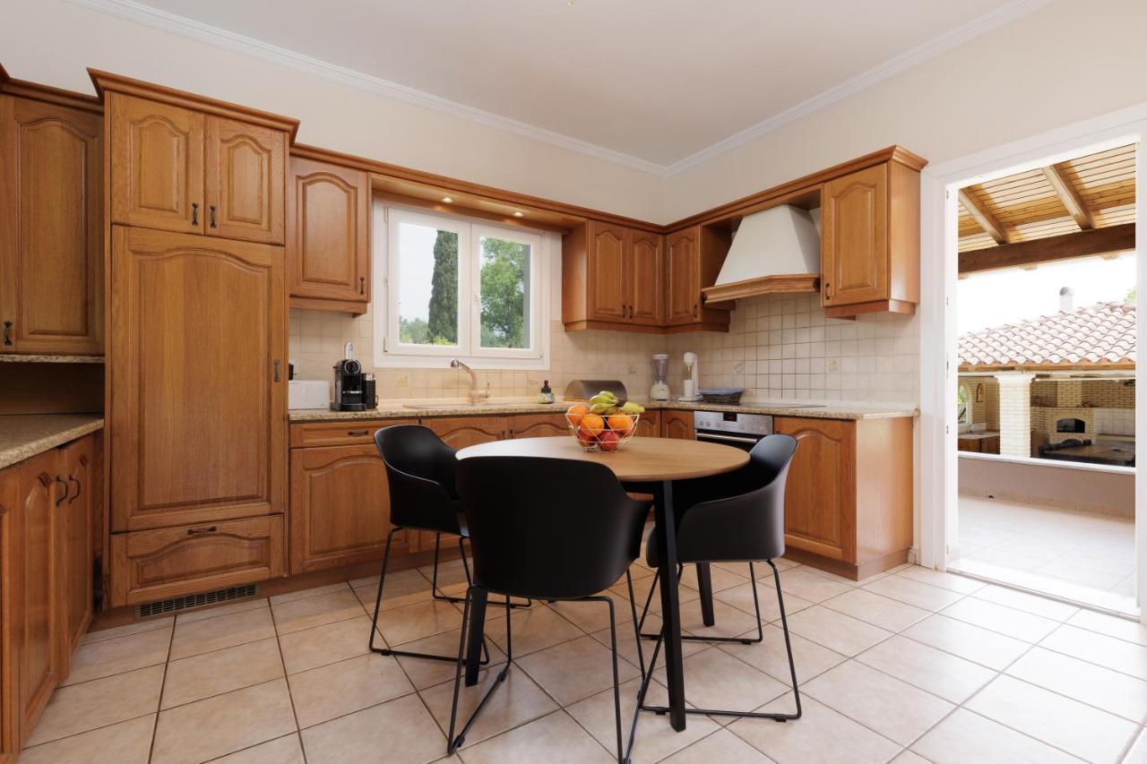 Country Villa Verde - 2Floor Family Home Kouramaditika 外观 照片