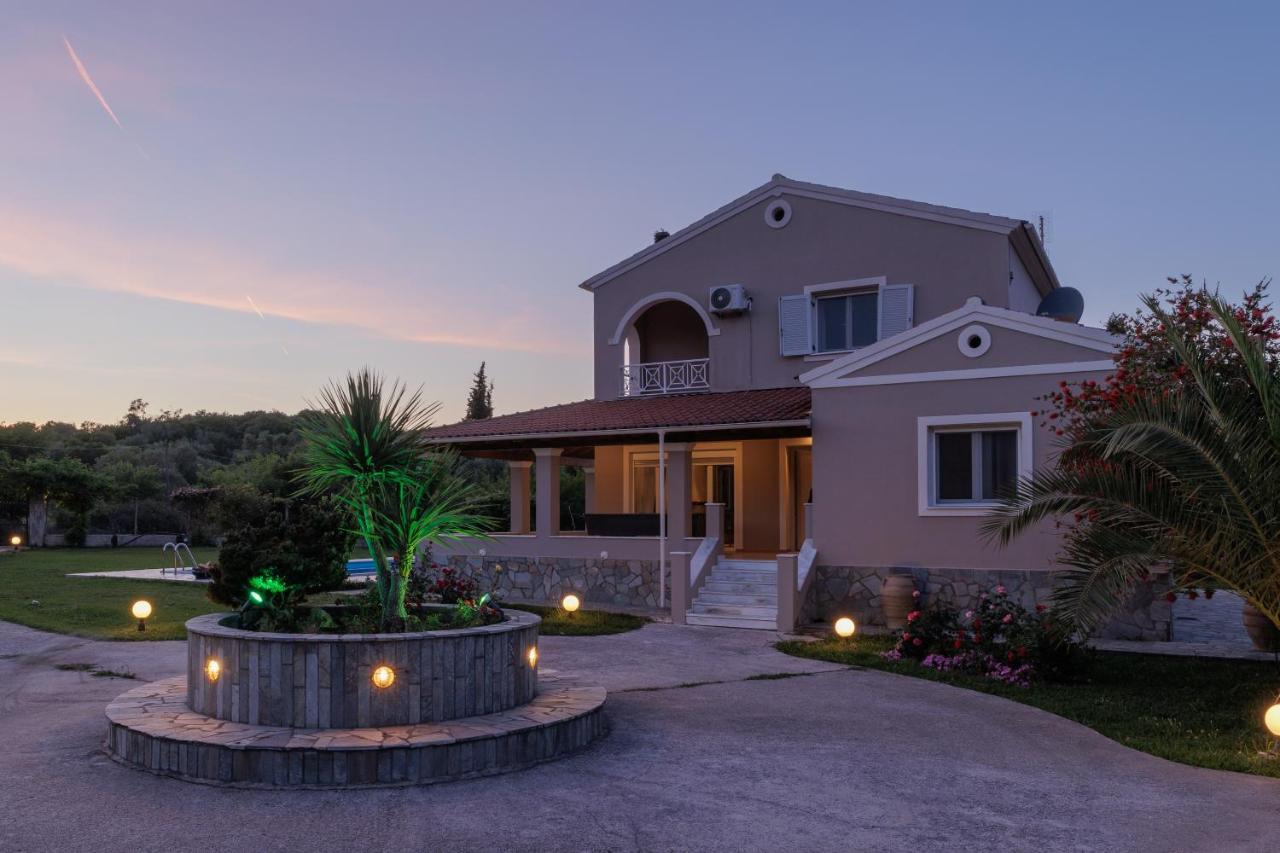 Country Villa Verde - 2Floor Family Home Kouramaditika 外观 照片